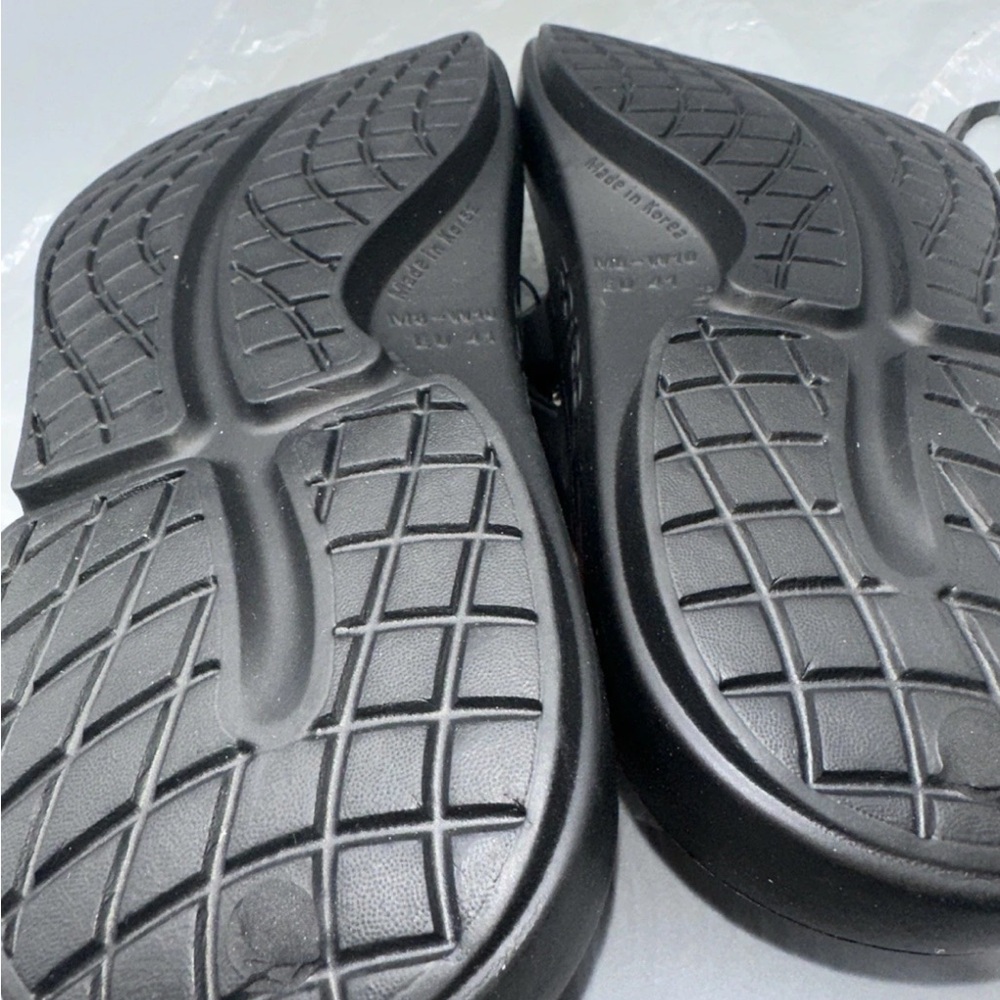 OOFOS OORIGINAL RECOVERY SANDAL MEN 8/ WOMEN 10 -Style 1000 BLACK - BLACK - Picture 4 of 5